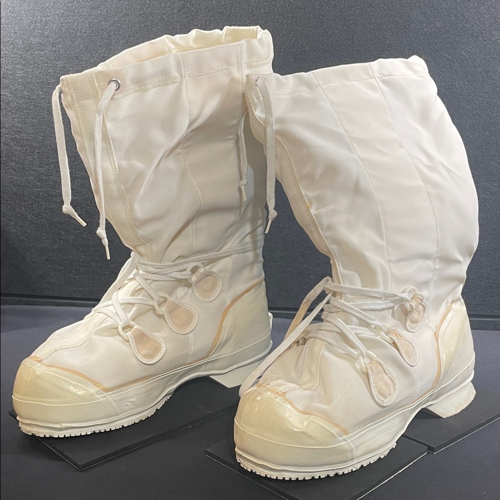Canadian Acton Mukluk Boots with Liners